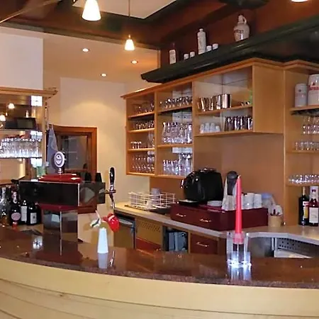 Alpina's Beds & Boots Hotell