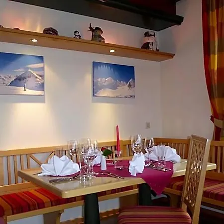 Alpina's Beds & Boots Готель Обертауерн