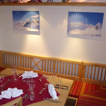 Hotell Mosermandl 3*