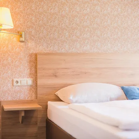 Hotell Mosermandl 3*