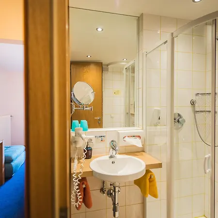 Hotell Mosermandl 3*